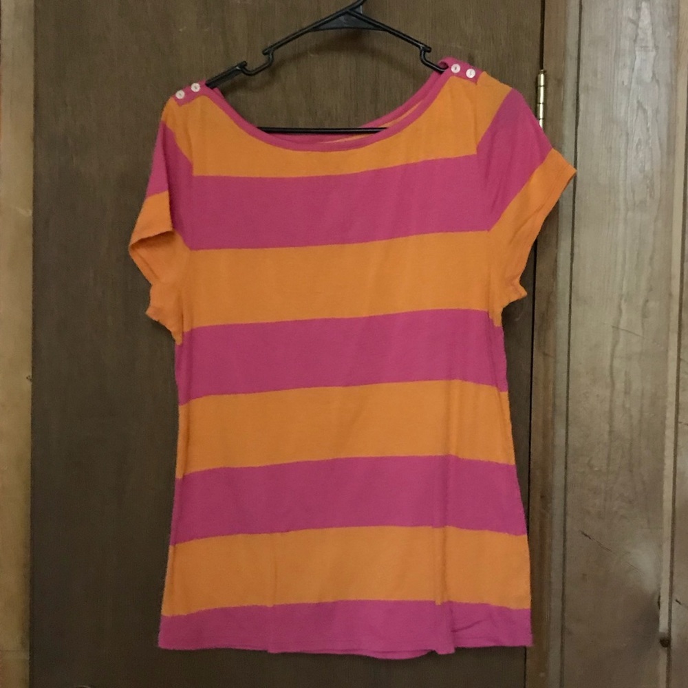 Old Navy tee